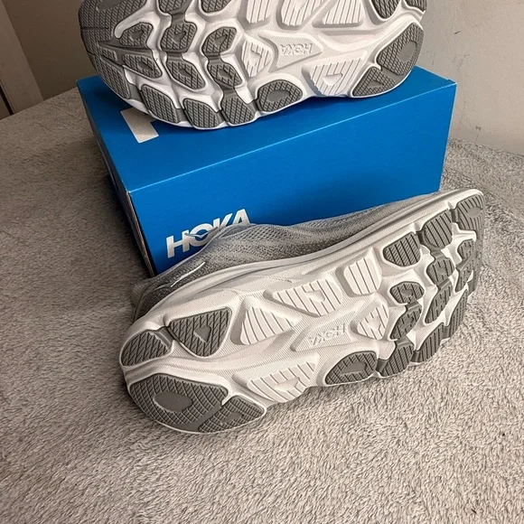 HOKA Clifton 10 Running Shoes Women’s Sz 9D Gray Cushioned Road Running - Picture 6 of 8